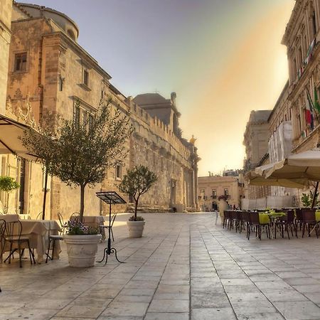 Casa Eu - Bilocale Ortigia Wifi Apartment Syracuse Luaran gambar