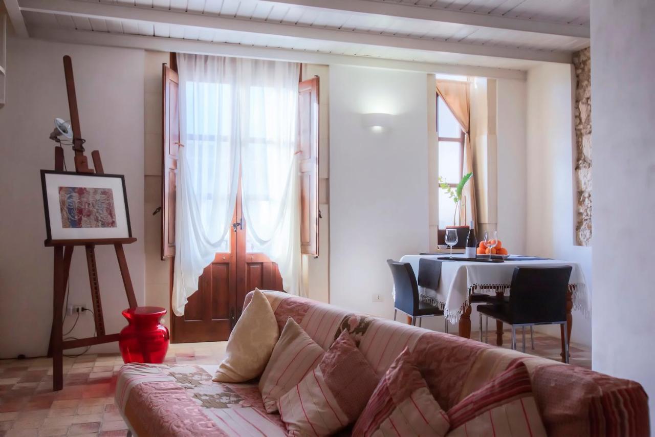 Casa Eu - Bilocale Ortigia Wifi Apartment Syracuse Luaran gambar